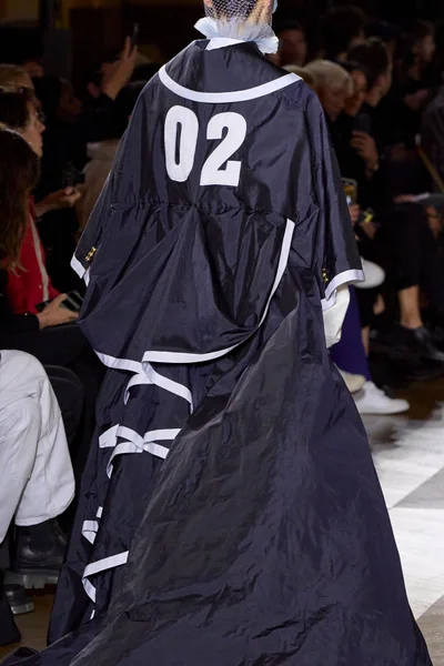 Look 81
